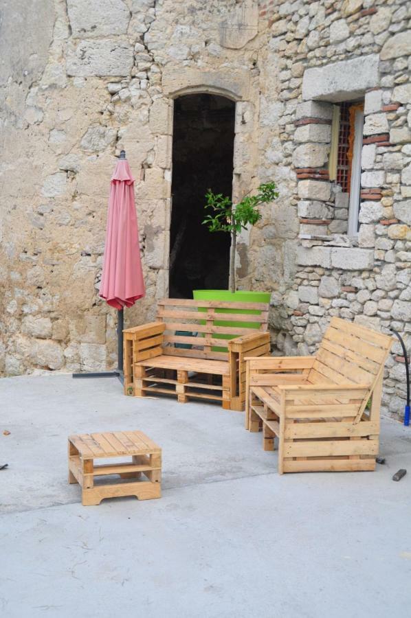Loustalneou Bed & Breakfast Saint-Pierre-de-Clairac ภายนอก รูปภาพ