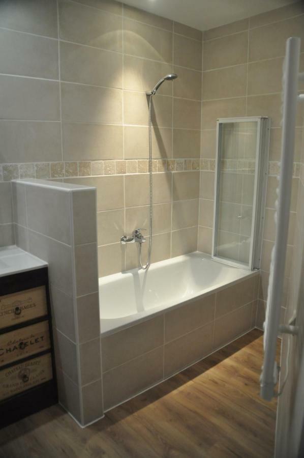 Loustalneou Bed & Breakfast Saint-Pierre-de-Clairac ภายนอก รูปภาพ