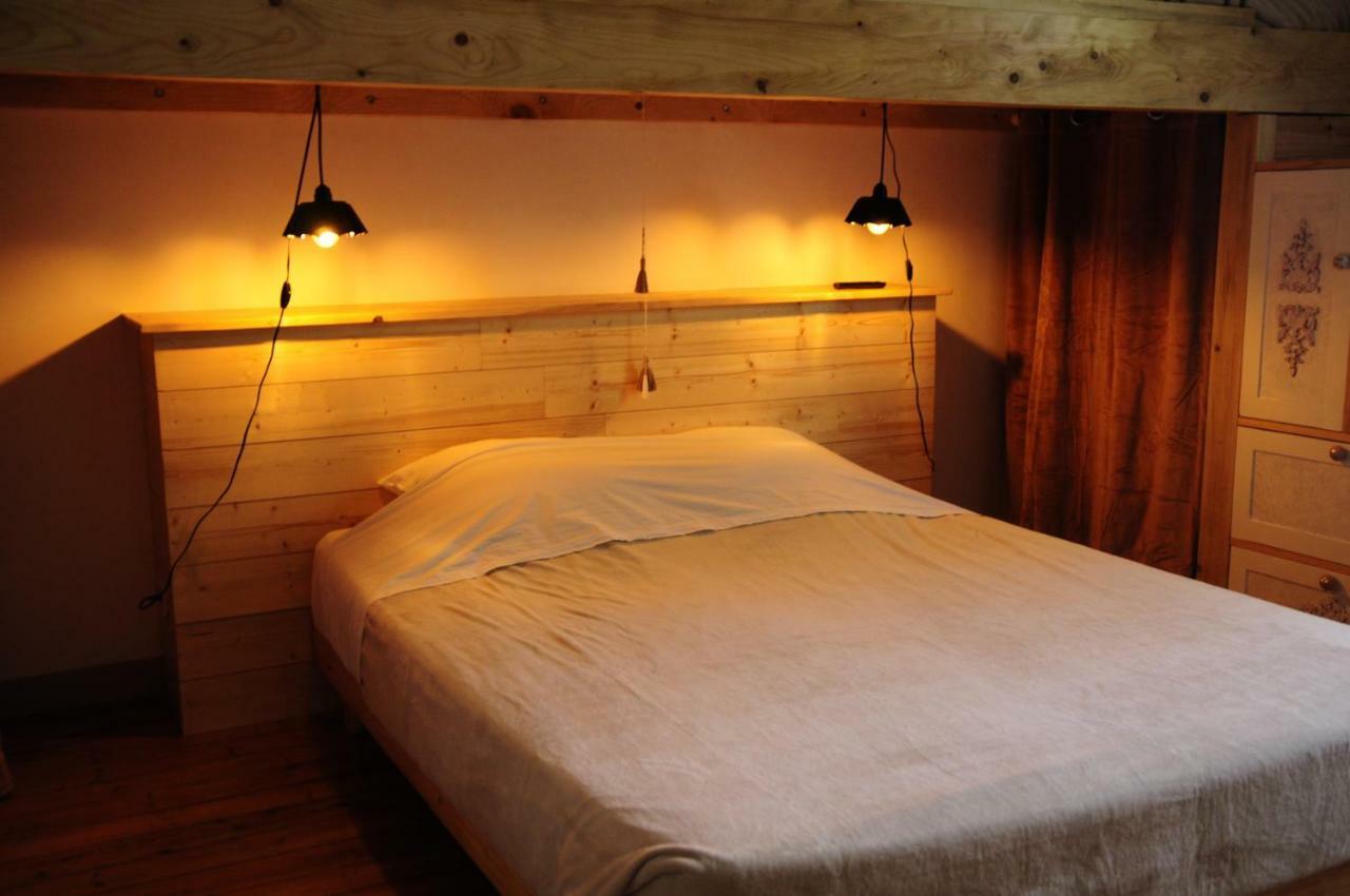 Loustalneou Bed & Breakfast Saint-Pierre-de-Clairac ภายนอก รูปภาพ