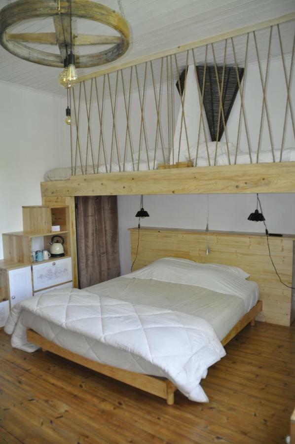 Loustalneou Bed & Breakfast Saint-Pierre-de-Clairac ภายนอก รูปภาพ